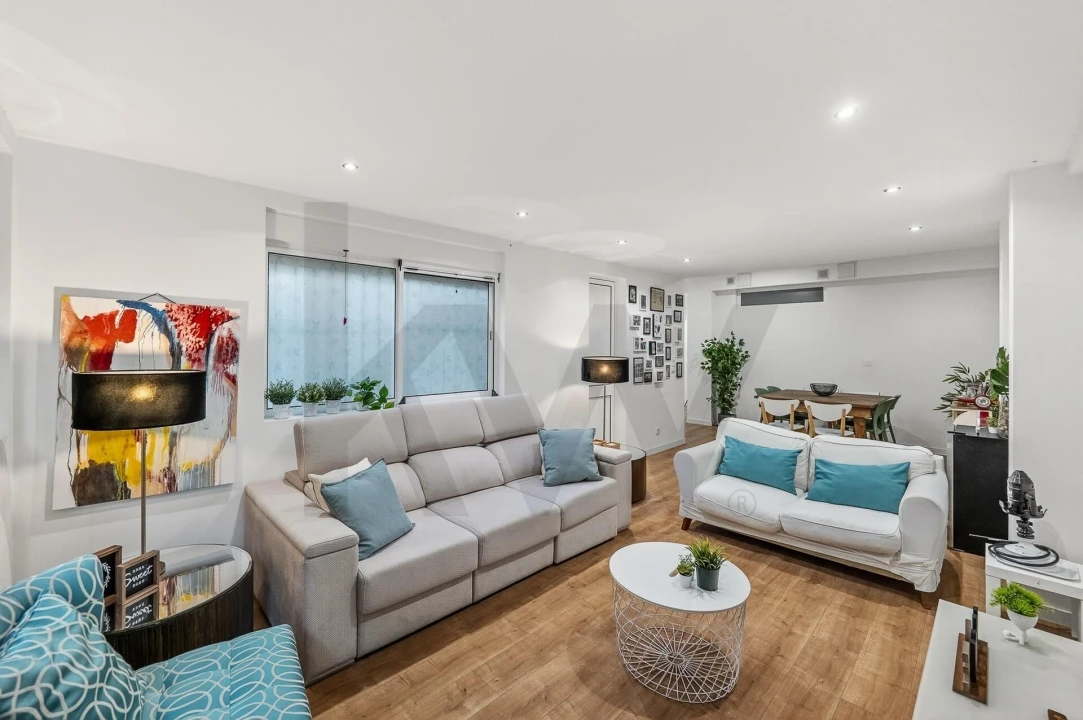 Apartamento T3 para Venda em Avenidas Novas Foto 2