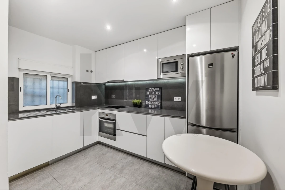 Apartamento T3 para Venda em Avenidas Novas Foto 3