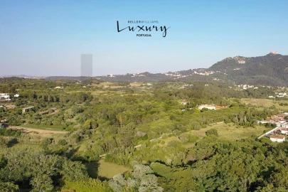 Moradia T4 para Venda em São João das Lampas e Terrugem