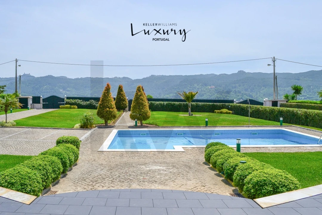 Moradia T4 para Venda em São João das Lampas e Terrugem Foto 3