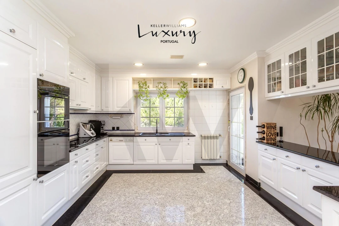 Moradia T4 para Venda em São João das Lampas e Terrugem Foto 17