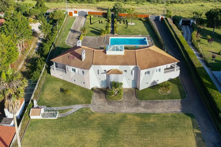 Moradia T4 para Venda em São João das Lampas e Terrugem Foto 39