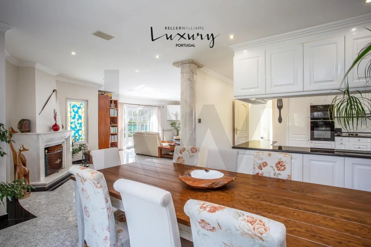 Moradia T4 para Venda em São João das Lampas e Terrugem Foto 16