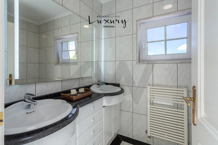 Moradia T4 para Venda em São João das Lampas e Terrugem Foto 20