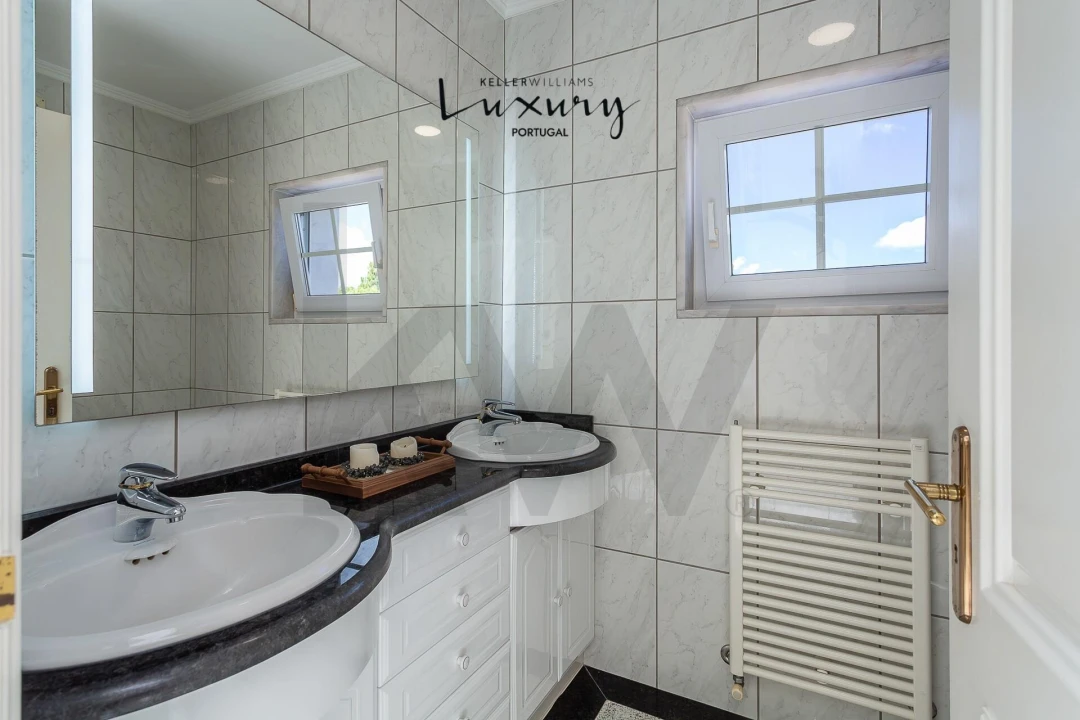 Moradia T4 para Venda em São João das Lampas e Terrugem Foto 20