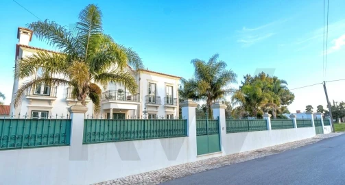 Moradia T7 para Venda em Tocha