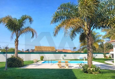 Moradia T7 para Venda em Tocha