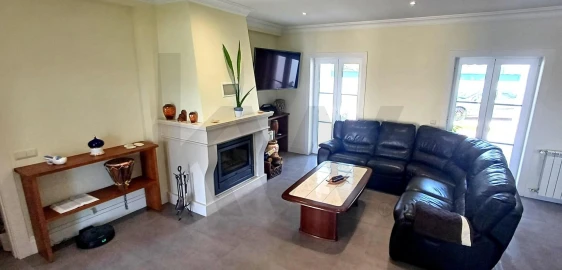 Moradia T7 para Venda em Tocha