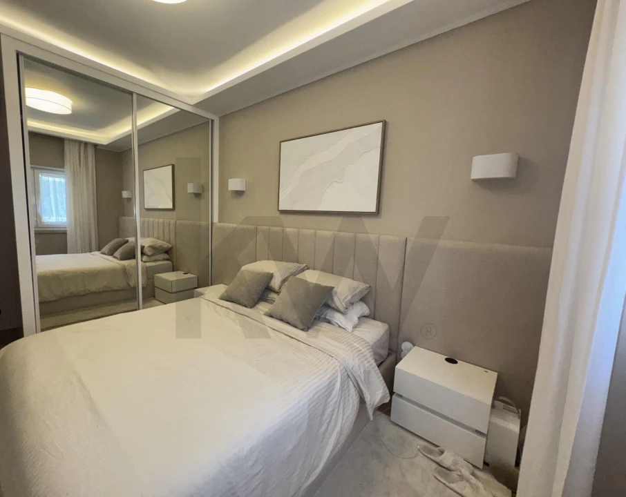 Apartamento T2 para Venda em Algés, Linda-A-Velha e Cruz Quebrada-Dafundo Foto 4