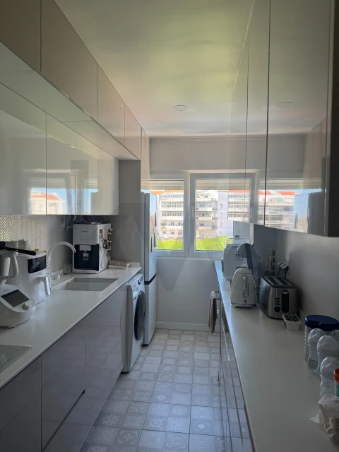 Apartamento T2 para Venda em Algés, Linda-A-Velha e Cruz Quebrada-Dafundo