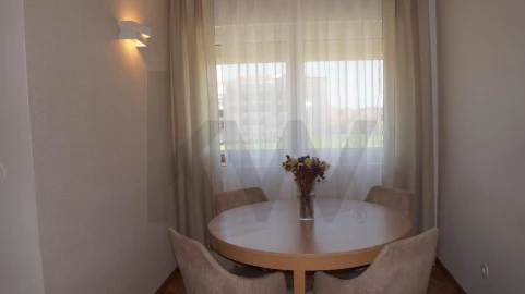 Apartamento T2 para Venda em Algés, Linda-A-Velha e Cruz Quebrada-Dafundo