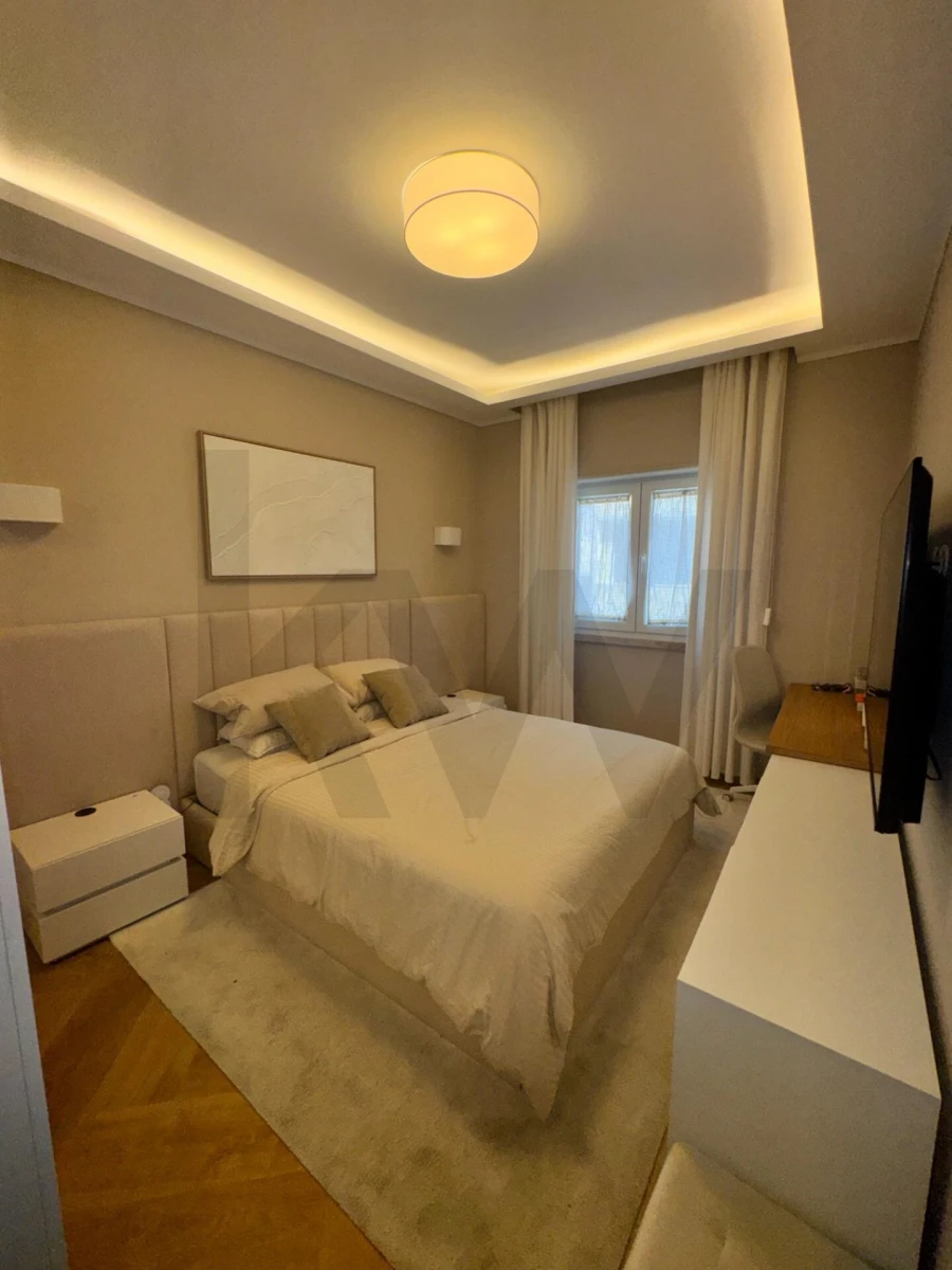 Apartamento T2 para Venda em Algés, Linda-A-Velha e Cruz Quebrada-Dafundo Foto 3