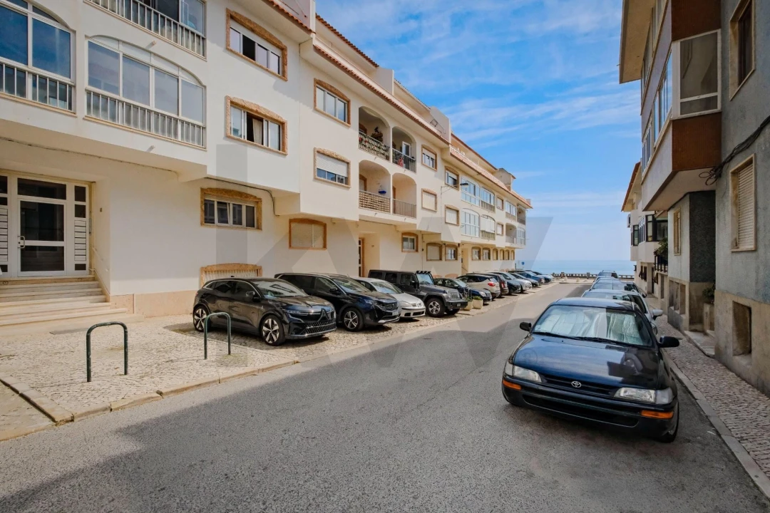 Apartamento T1 para Venda em Carcavelos e Parede Foto 3