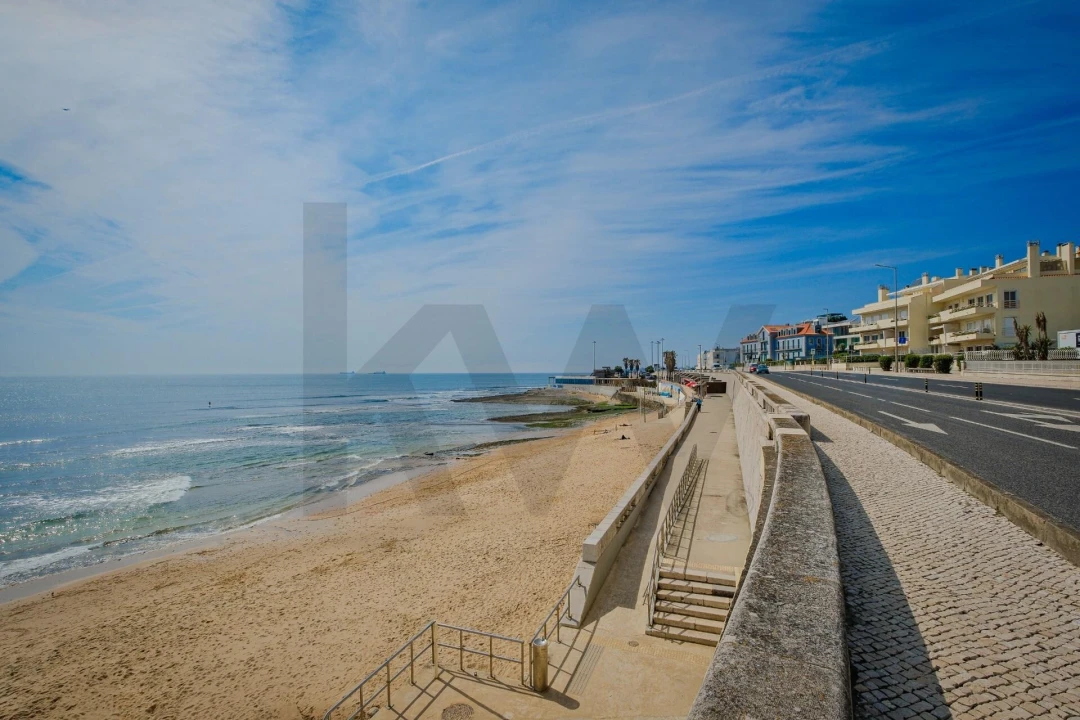 Apartamento T1 para Venda em Carcavelos e Parede Foto 26