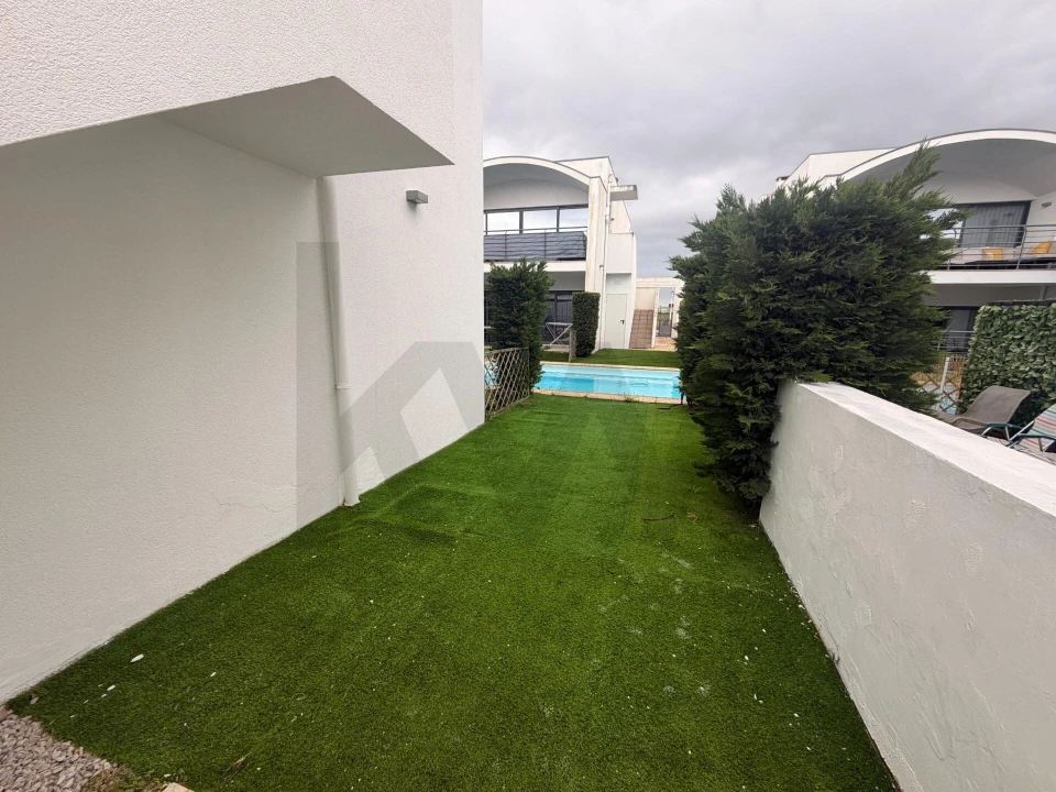 Apartamento T1 para Venda em Quinta do Anjo Foto 11