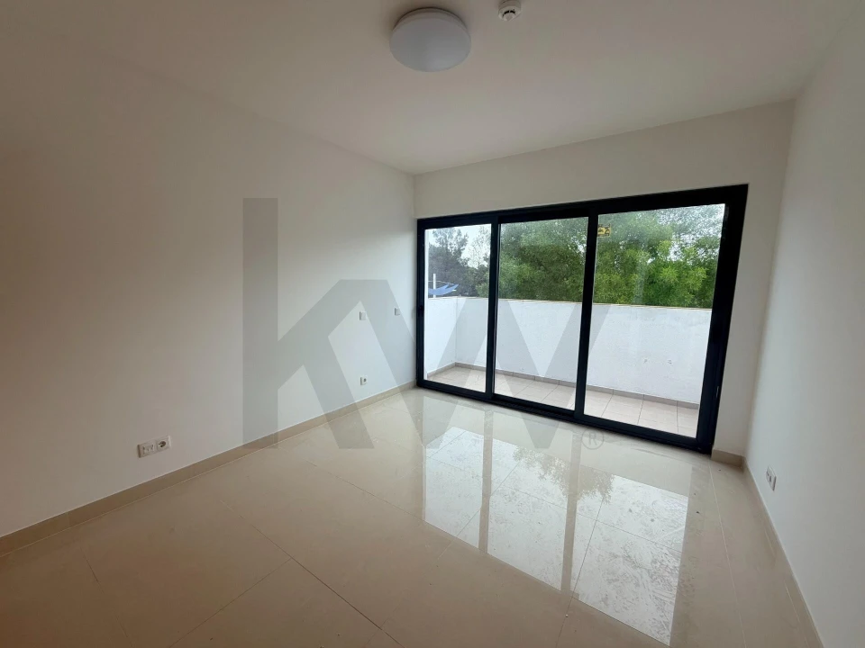 Apartamento T1 para Venda em Quinta do Anjo Foto 6