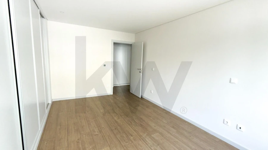 Apartamento T3 para Venda em Cedofeita, Santo Ildefonso, Sé, Miragaia, São Nicolau e Vitória Foto 14