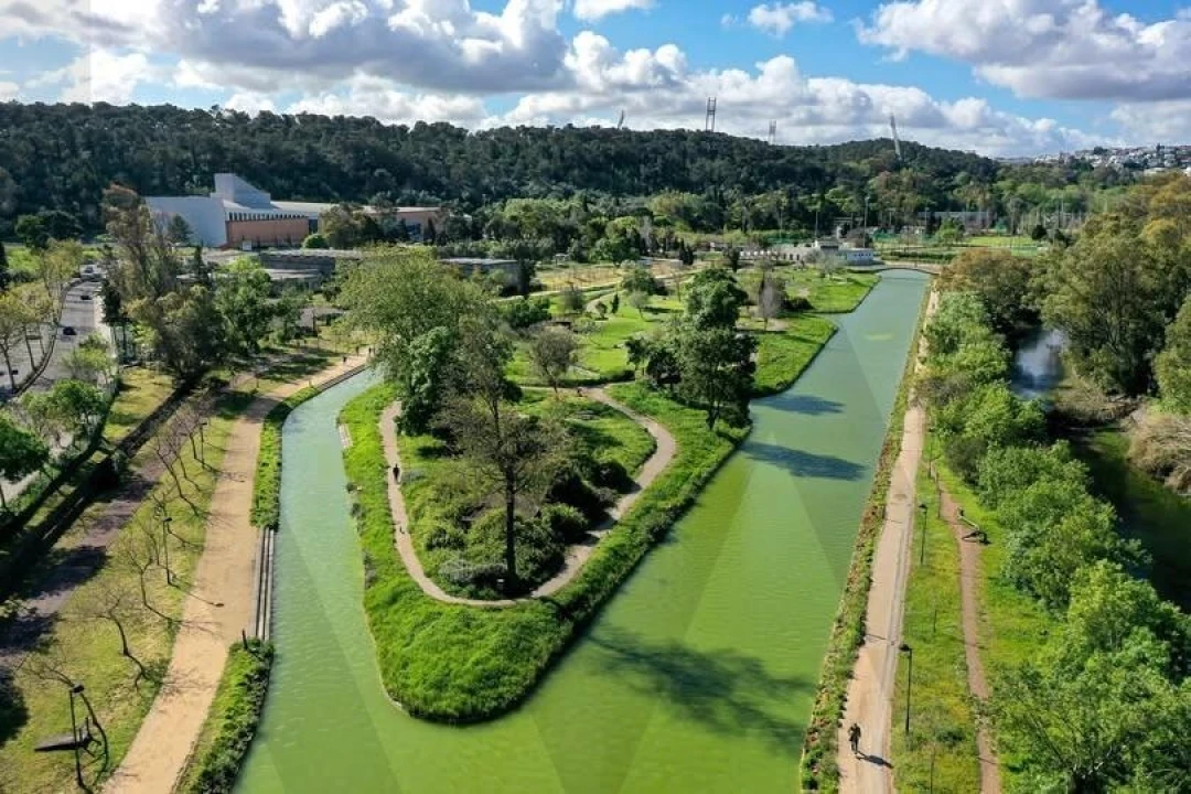 Apartamento T1 para Venda em Carnaxide e Queijas Foto 16