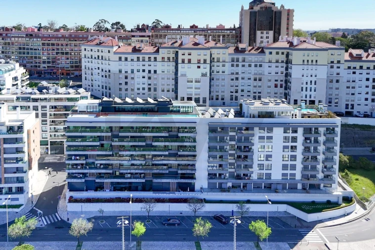 Apartamento T1 para Arrendamento em São Domingos de Benfica Foto 33