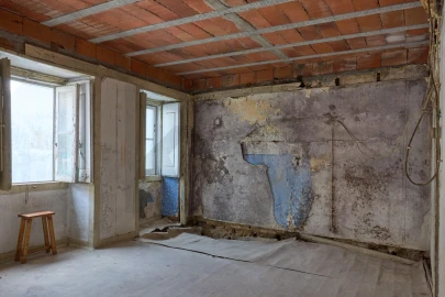 Prédio para Venda em Romeira e Várzea