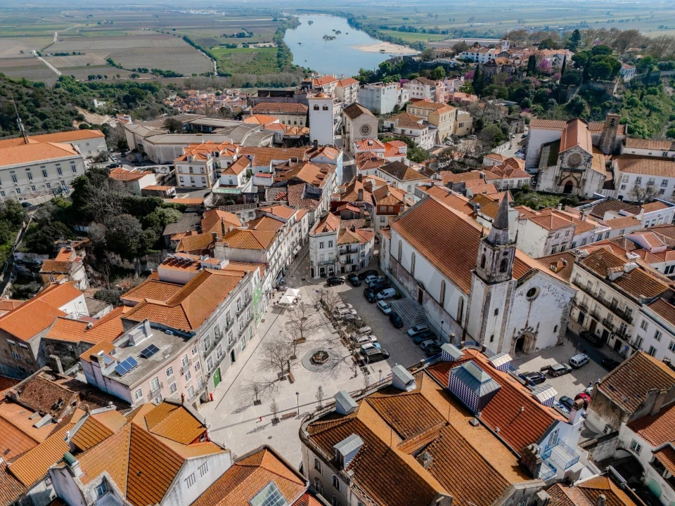 Prédio para Venda em Romeira e Várzea Foto 58
