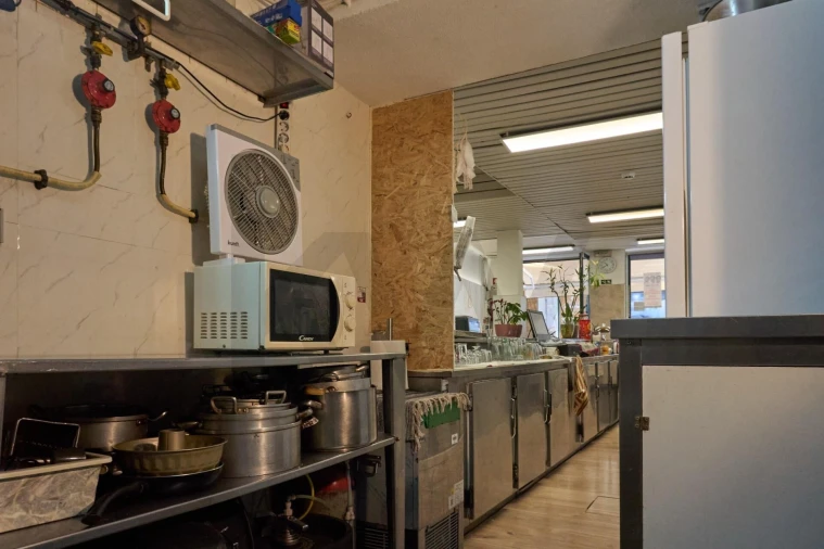 Prédio para Venda em Romeira e Várzea Foto 10