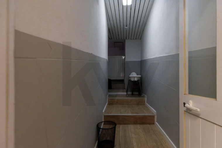 Prédio para Venda em Romeira e Várzea Foto 20