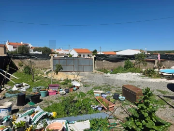 Armazém para Venda em Pedrogão