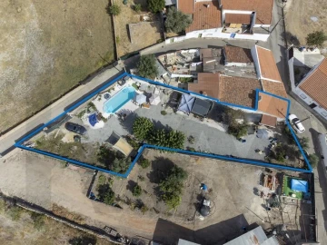 Armazém para Venda em Pedrogão