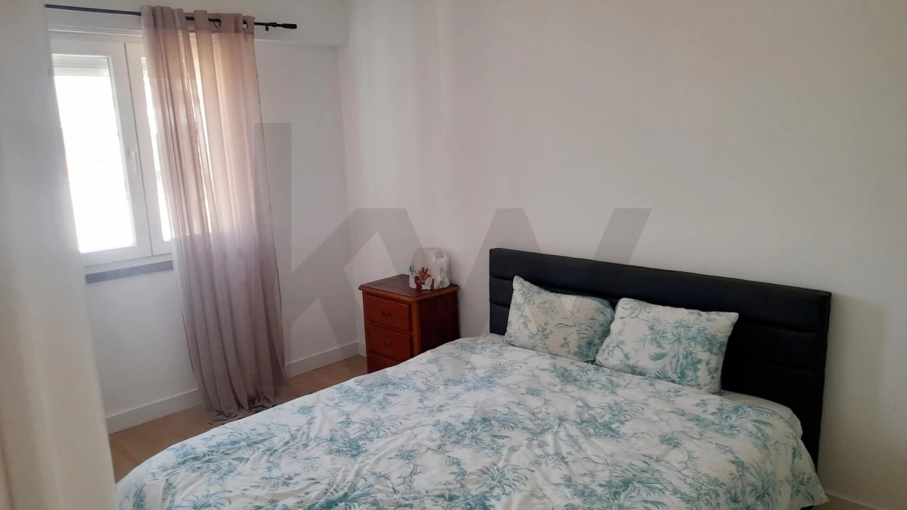 Apartamento T2 para Arrendamento em Romeira e Várzea Foto 13