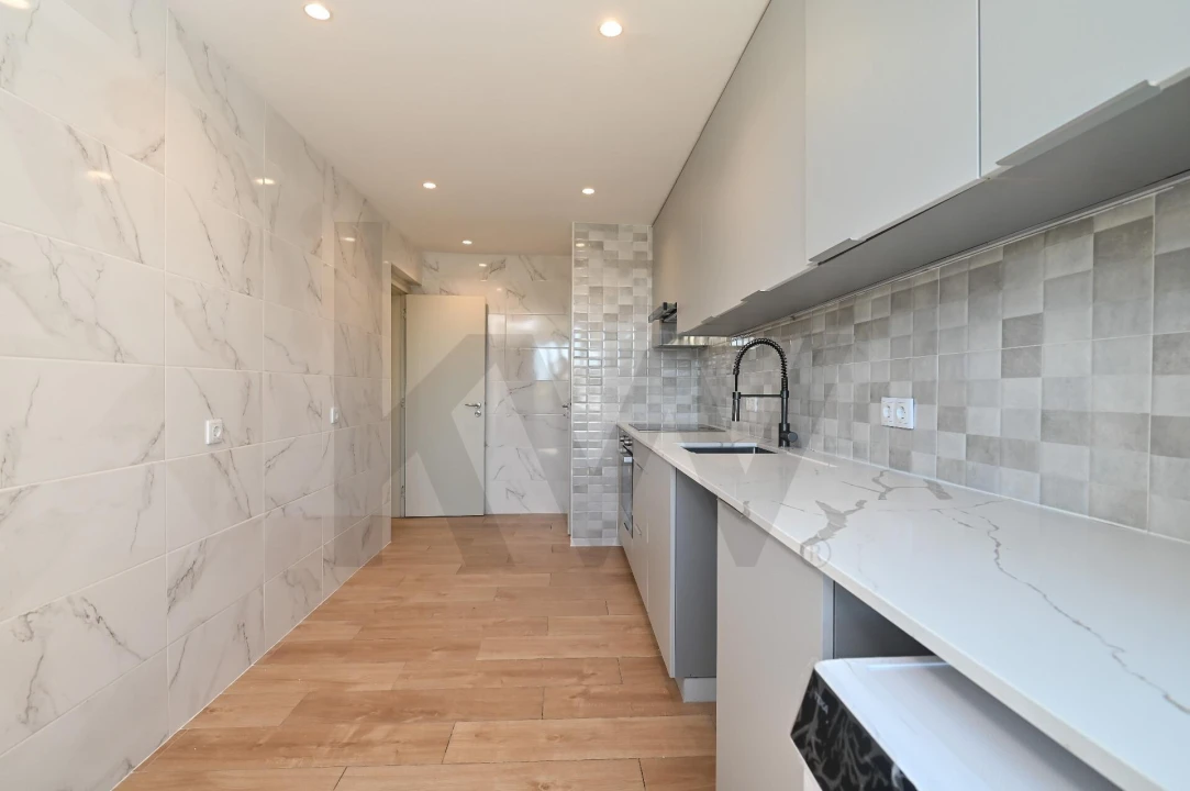 Apartamento T4 para Venda em Cascais e Estoril Foto 7