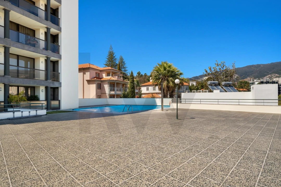 Apartamento T1 para Venda em São Martinho Foto 27