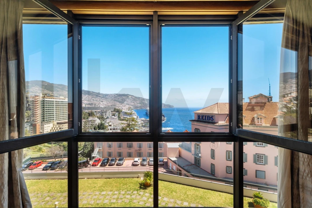 Apartamento T1 para Venda em São Martinho Foto 8