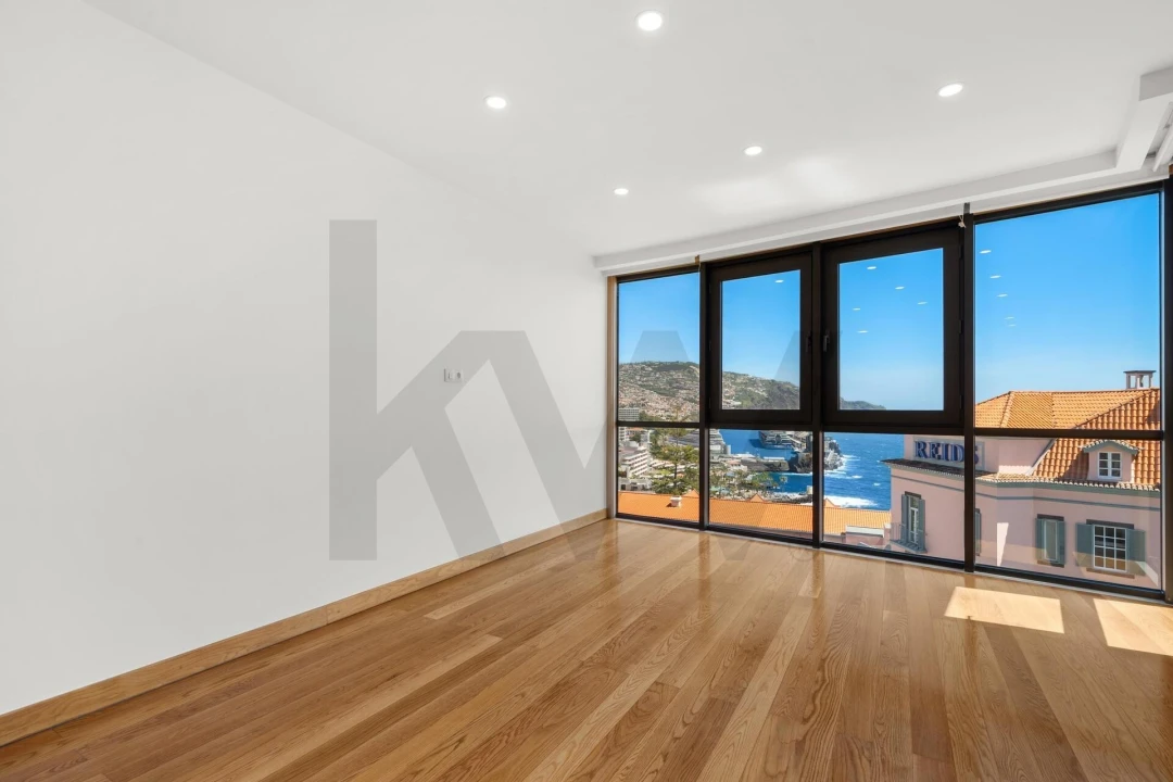 Apartamento T1 para Venda em São Martinho Foto 19