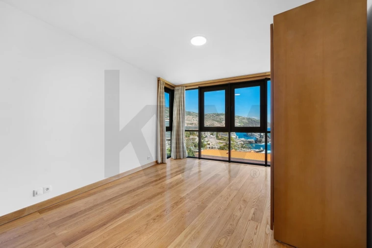 Apartamento T1 para Venda em São Martinho Foto 5