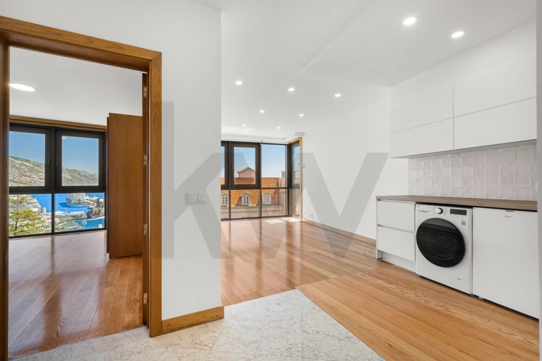 Apartamento T1 para Venda em São Martinho Foto 3