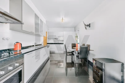 Apartamento T4 para Venda em São Martinho