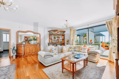Apartamento T4 para Venda em São Martinho