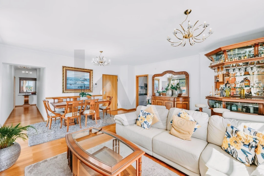 Apartamento T4 para Venda em São Martinho Foto 14