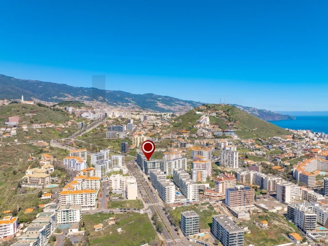 Apartamento T4 para Venda em São Martinho Foto 5