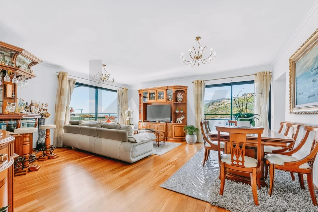 Apartamento T4 para Venda em São Martinho Foto 12