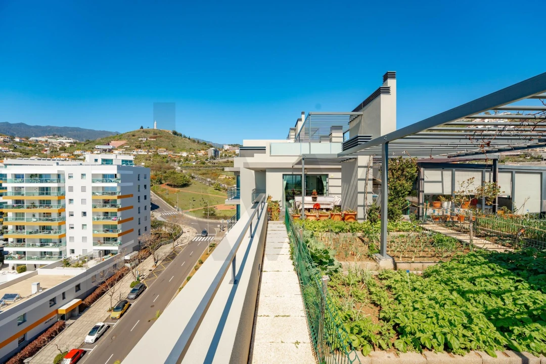 Apartamento T4 para Venda em São Martinho Foto 19