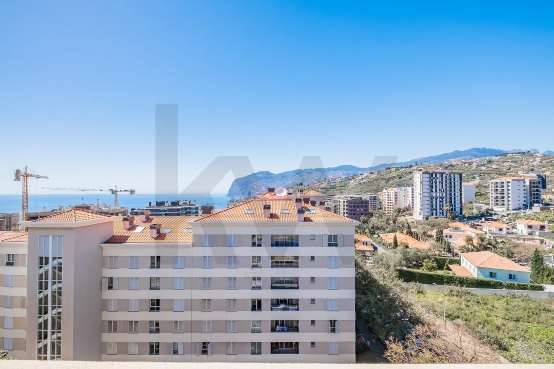 Apartamento T4 para Venda em São Martinho Foto 43