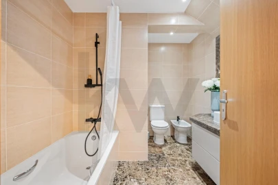 Apartamento T4 para Venda em São Martinho