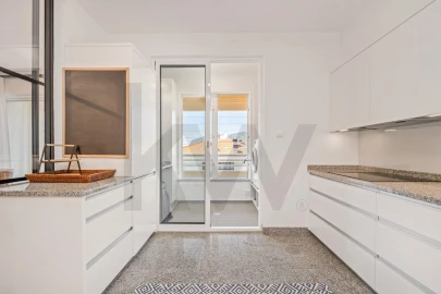 Apartamento T4 para Venda em São Martinho