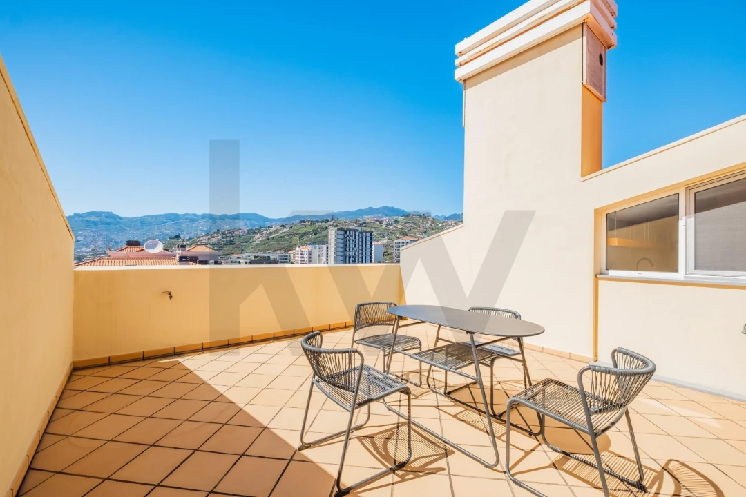 Apartamento T4 para Venda em São Martinho Foto 42