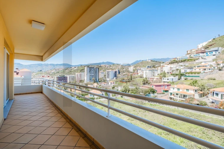 Apartamento T4 para Venda em São Martinho Foto 22
