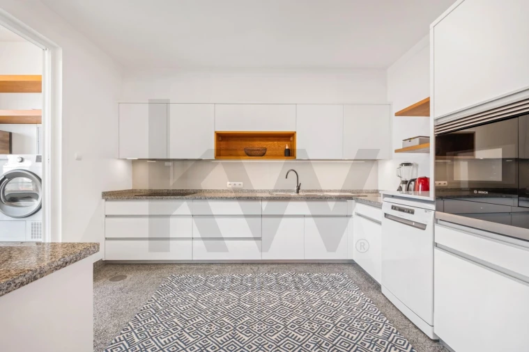 Apartamento T4 para Venda em São Martinho Foto 7