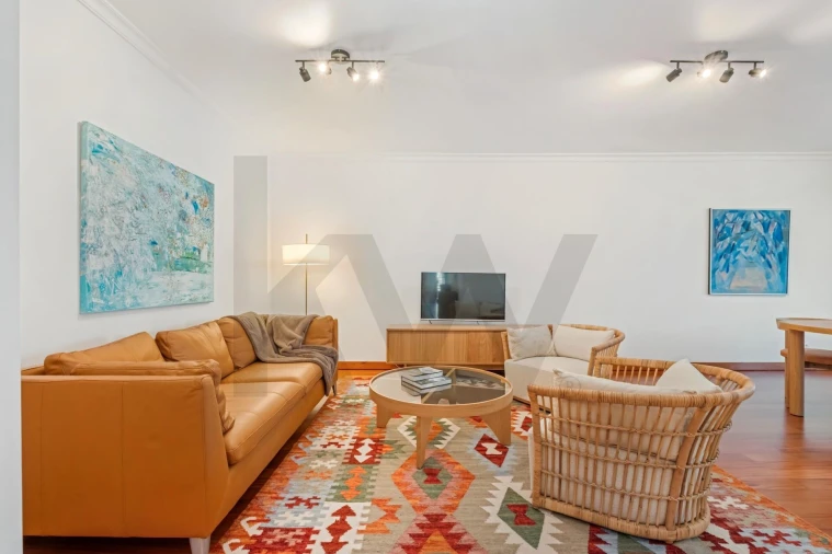 Apartamento T4 para Venda em São Martinho Foto 2
