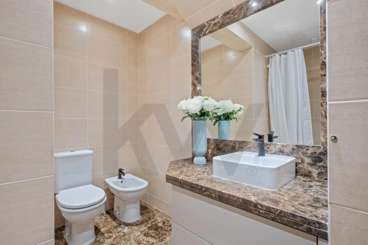 Apartamento T4 para Venda em São Martinho Foto 16